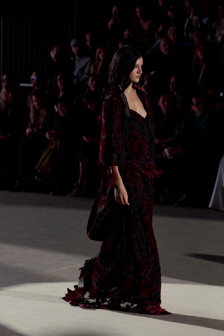 web-mechen-tomas-mbfwm-oi26-acme-pablopaniagua-0018