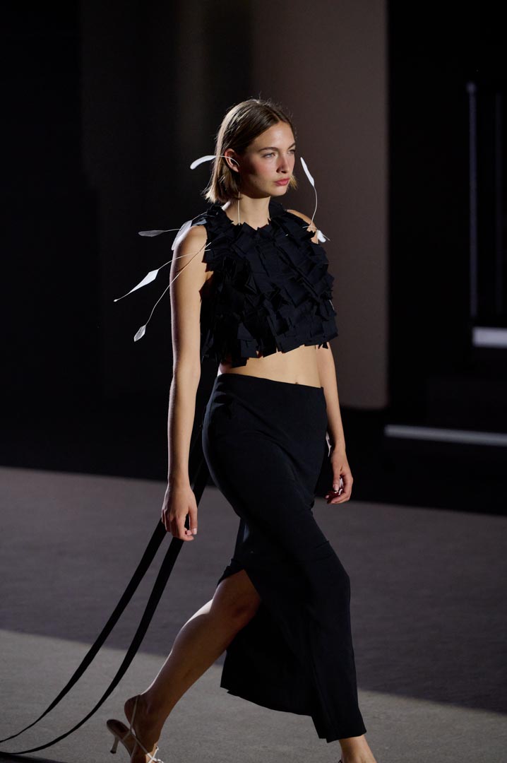 web-mechen-tomas-mbfwm-oi26-acme-pablopaniagua-0028