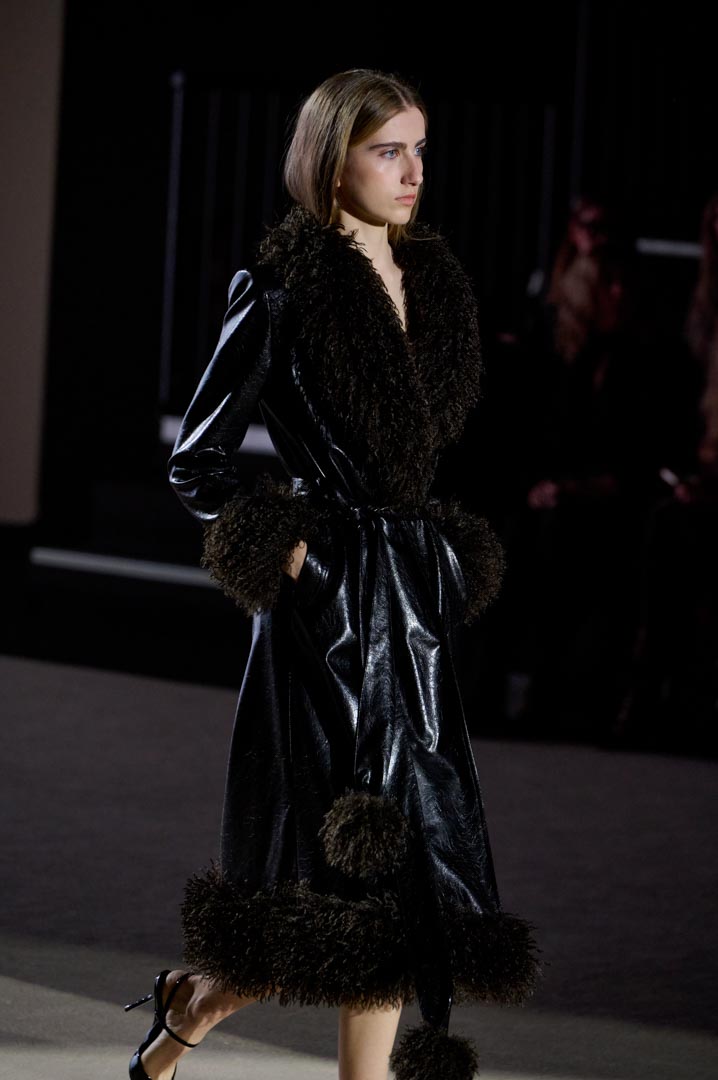 web-mechen-tomas-mbfwm-oi26-acme-pablopaniagua-0029