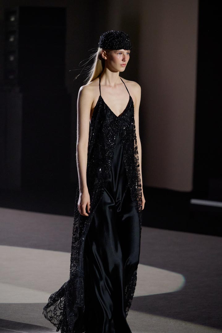 web-mechen-tomas-mbfwm-oi26-acme-pablopaniagua-0031