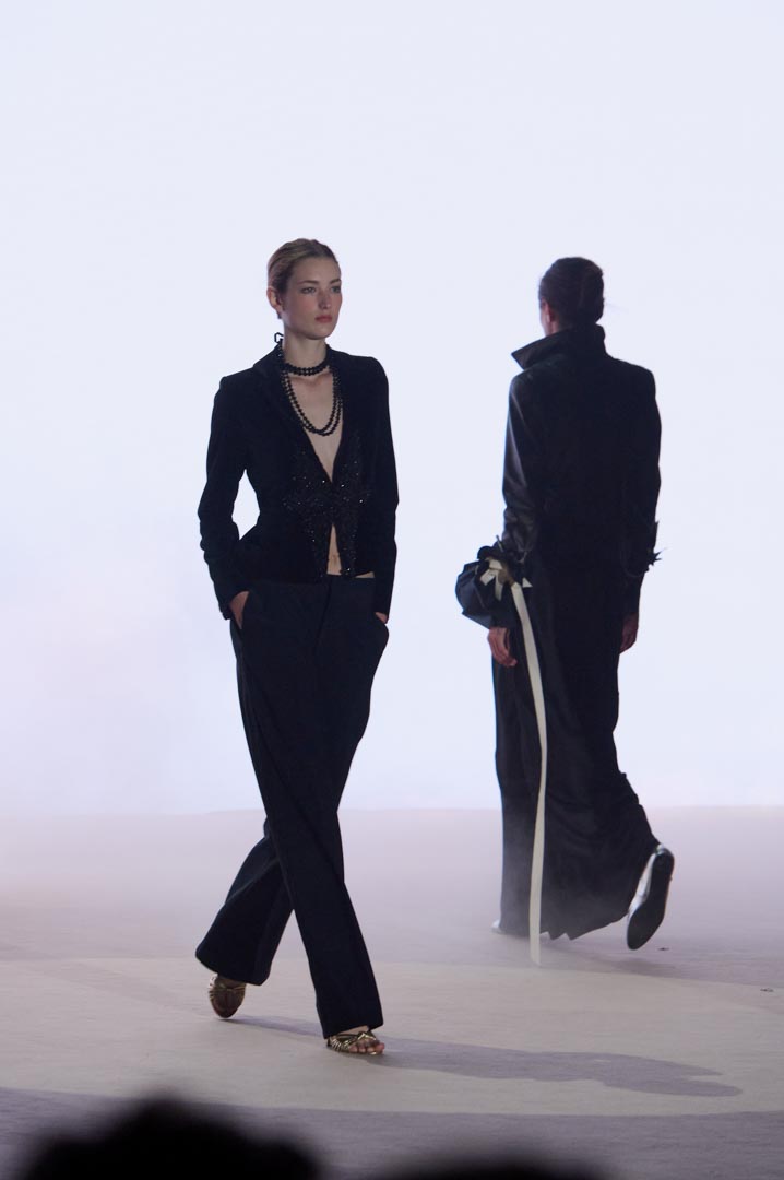 web-mechen-tomas-mbfwm-oi26-acme-pablopaniagua-0032