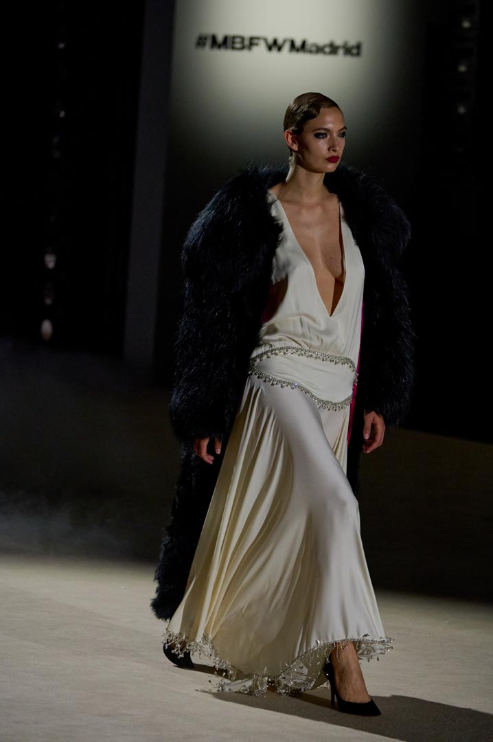 web-odette-alvarez-mbfwm-oi26-acme-pablopaniagua-0002