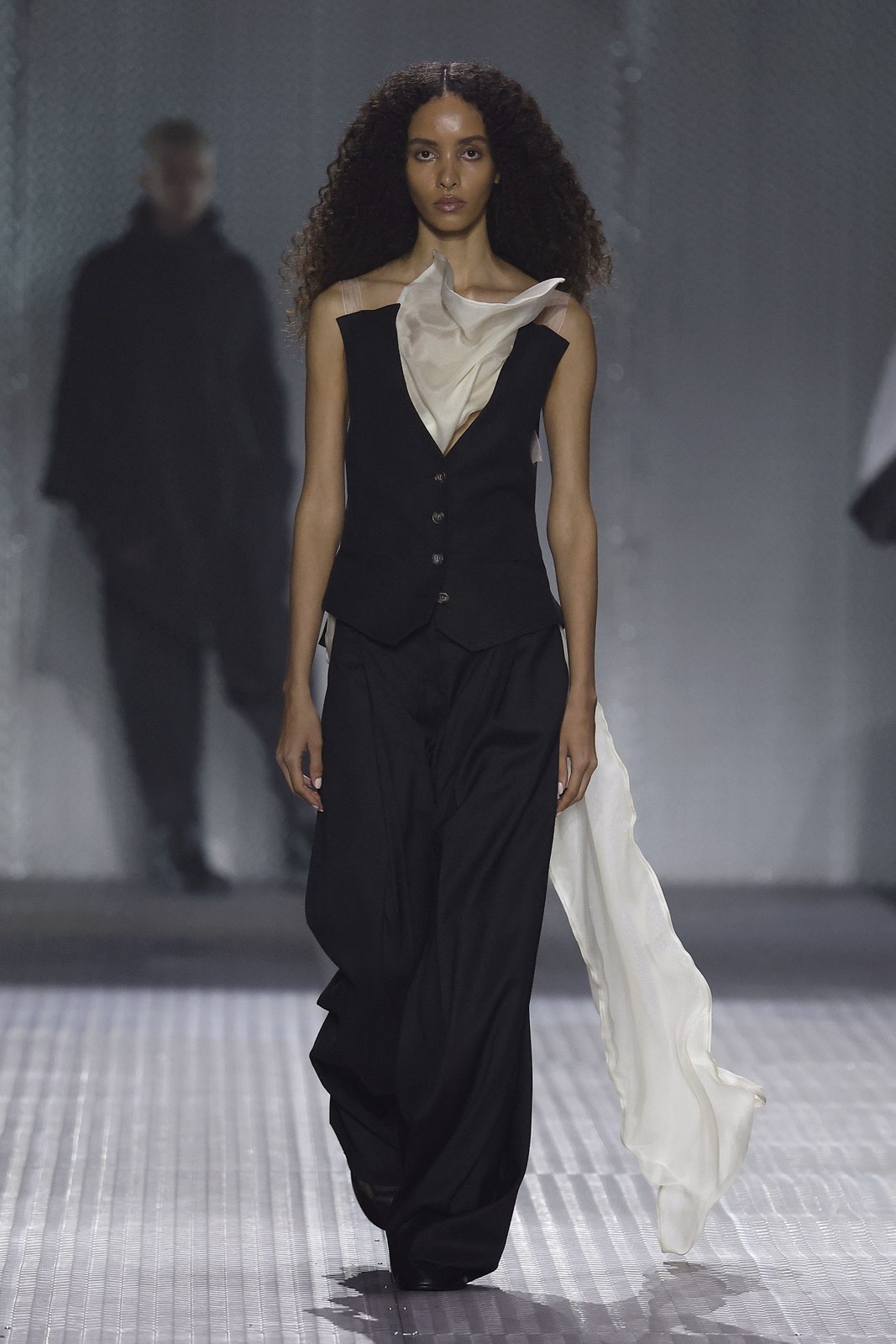 080-Adolfo-Dominguez 111398