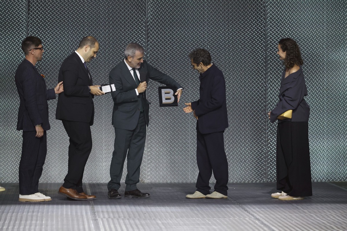 080-Adolfo-Dominguez 112013