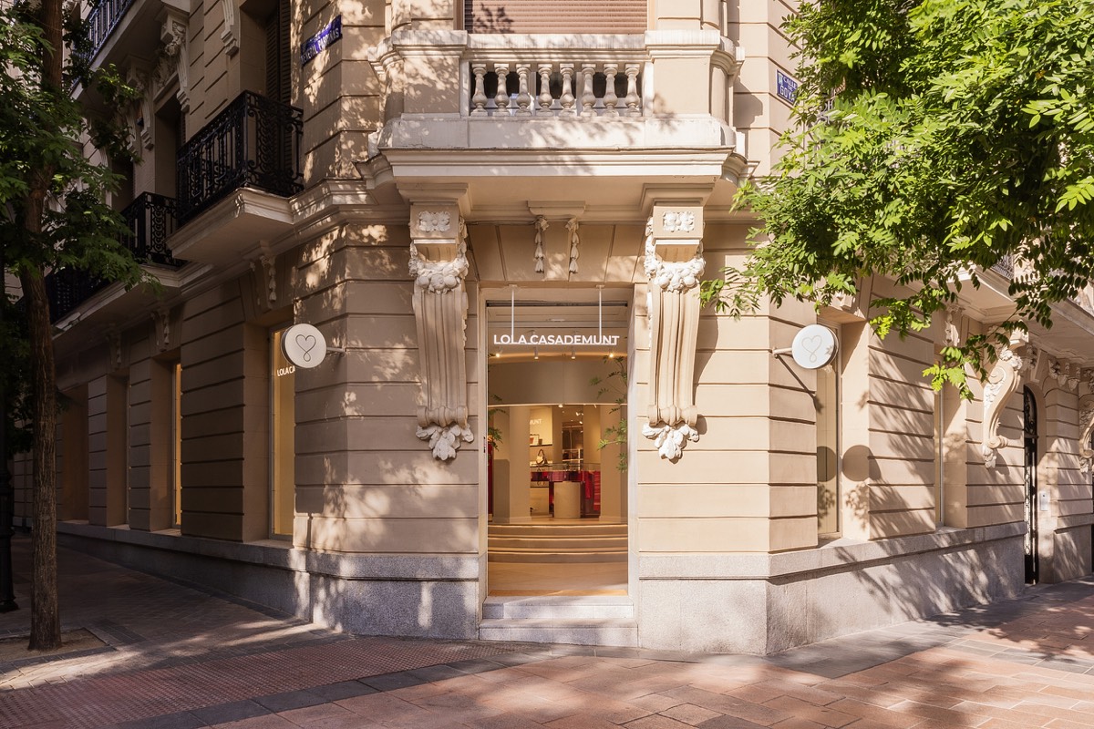 LOLA CASADEMUNT_45 Aniversario_2