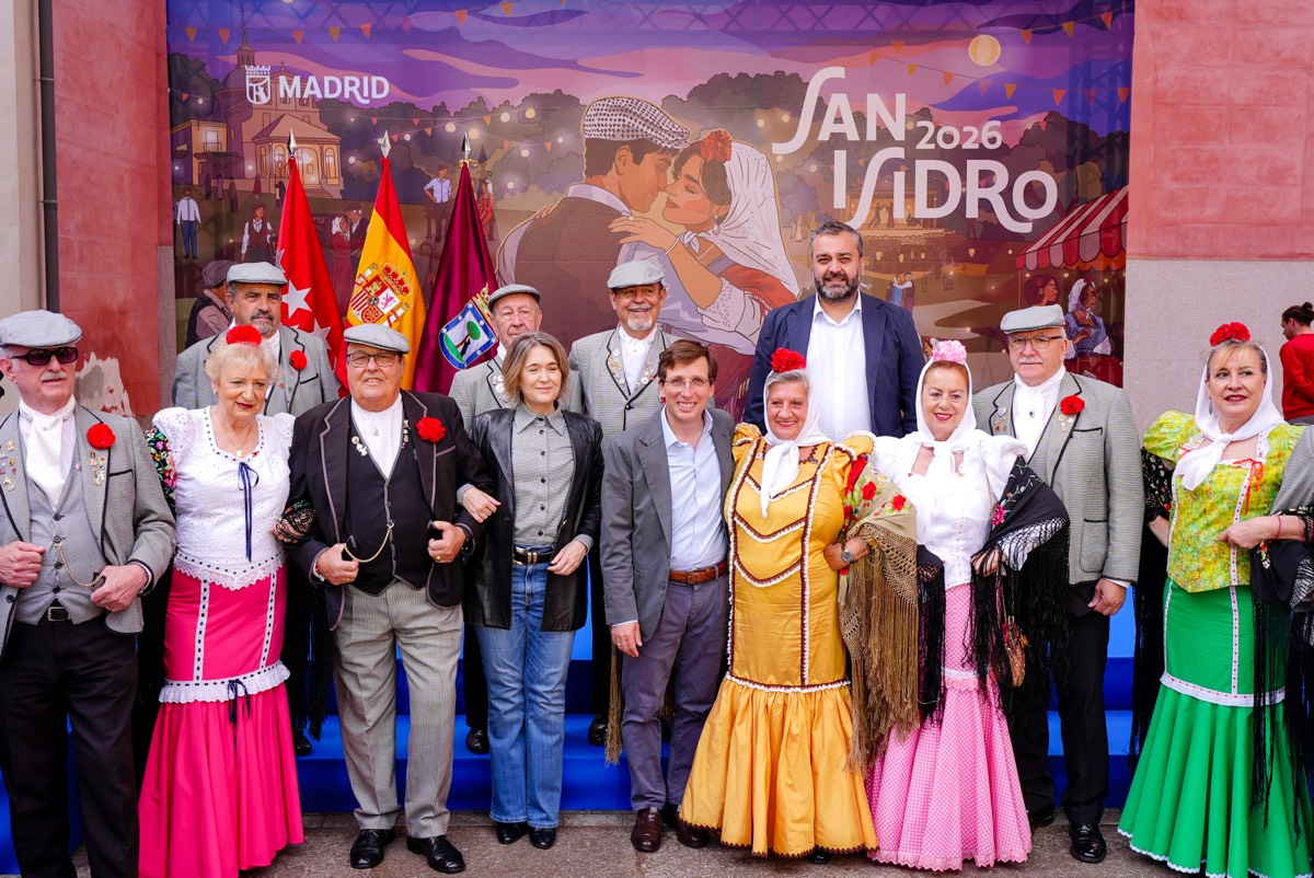 Almeida invita a ‘chulapear’ en unas Fiestas de San Isidro llenas de tradición y cultura popular - Prensa - Fotografías de la presentación de las Fiestas de San Isidro 2026 - Presentación San Isidro 2026 (1)
