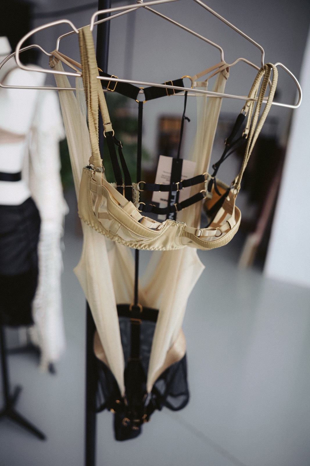 CHARLA CARMEN GONZALES ATELIER-007