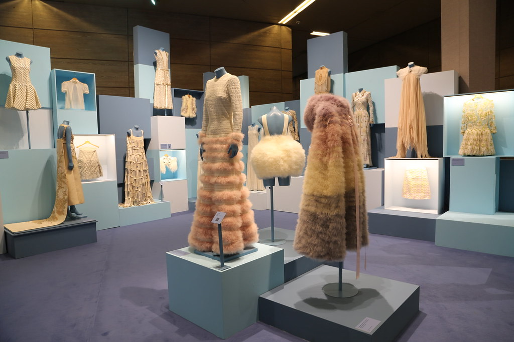 teresa-helbig-museo-traje-55253685532_0967f0c4ec_b