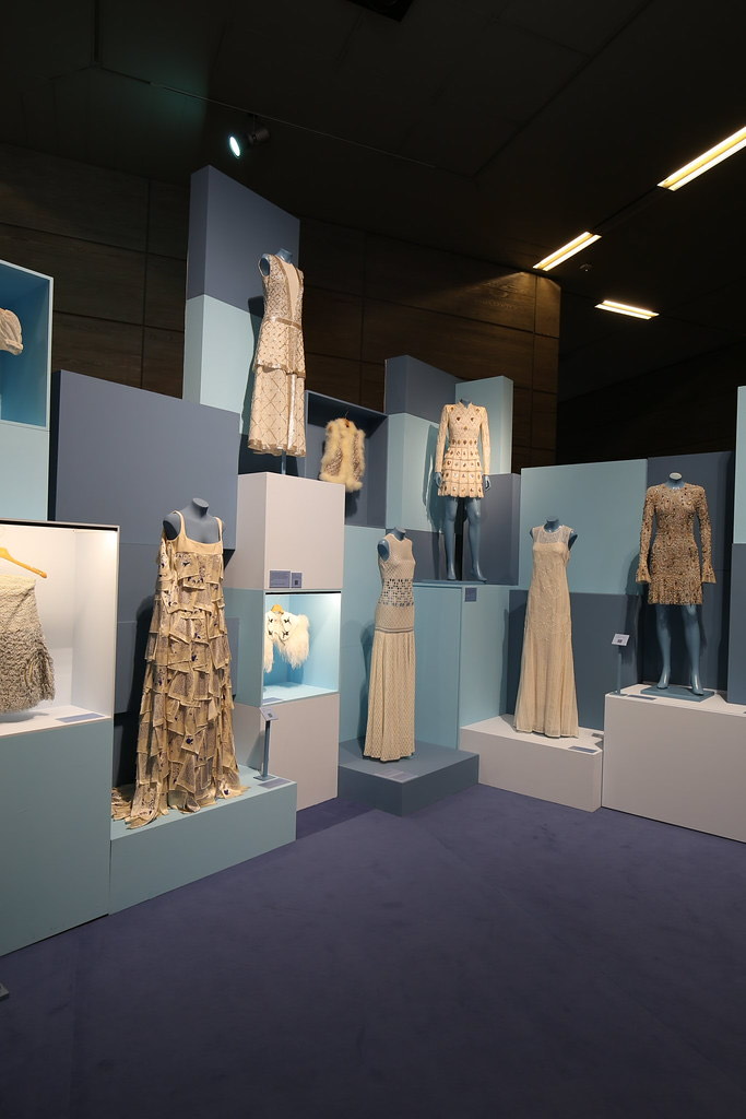 teresa-helbig-museo-traje-55254975800_b8dcbf2534_b