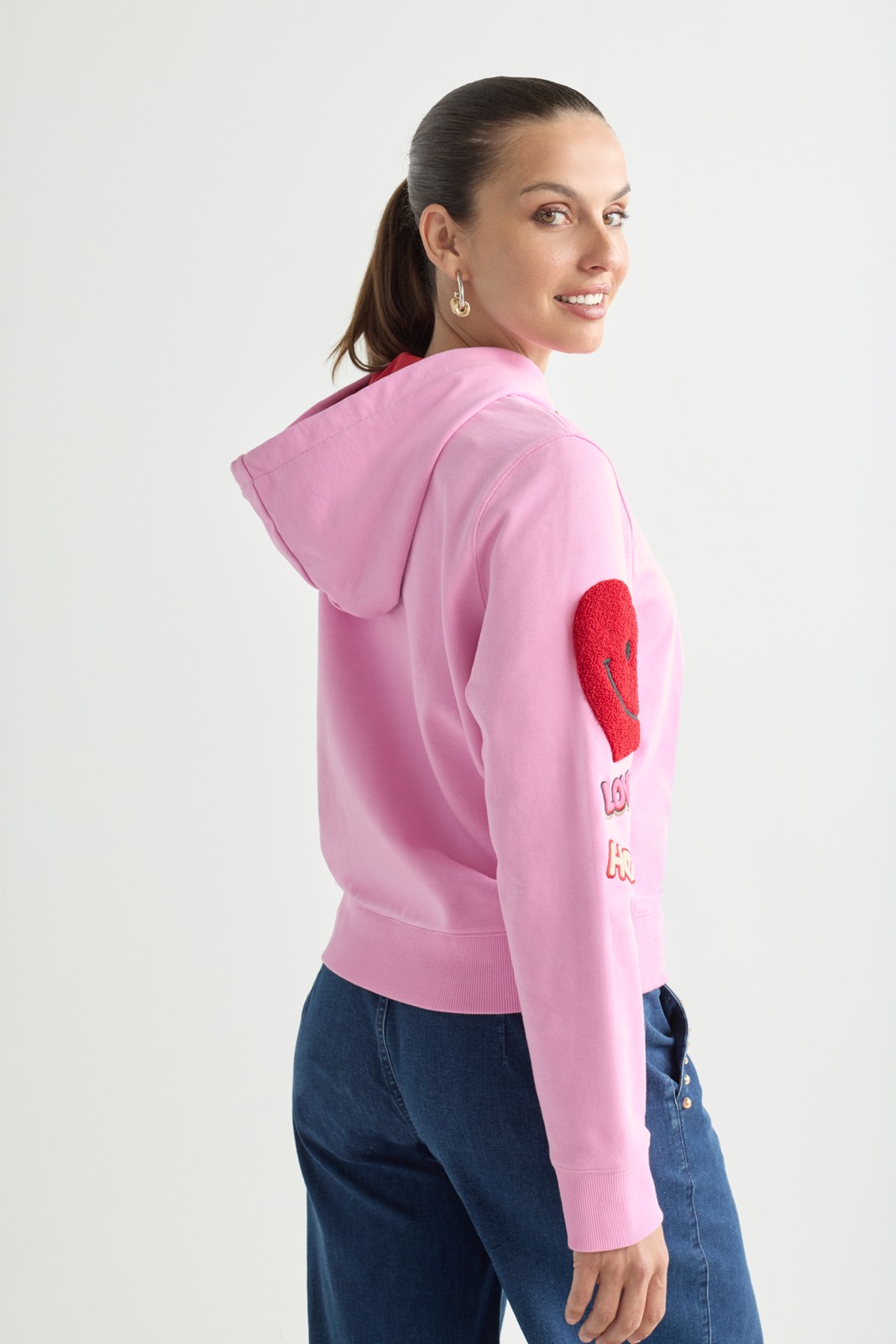 lola-casademunt-fearlessly-sudadera-LF2611043_024_3