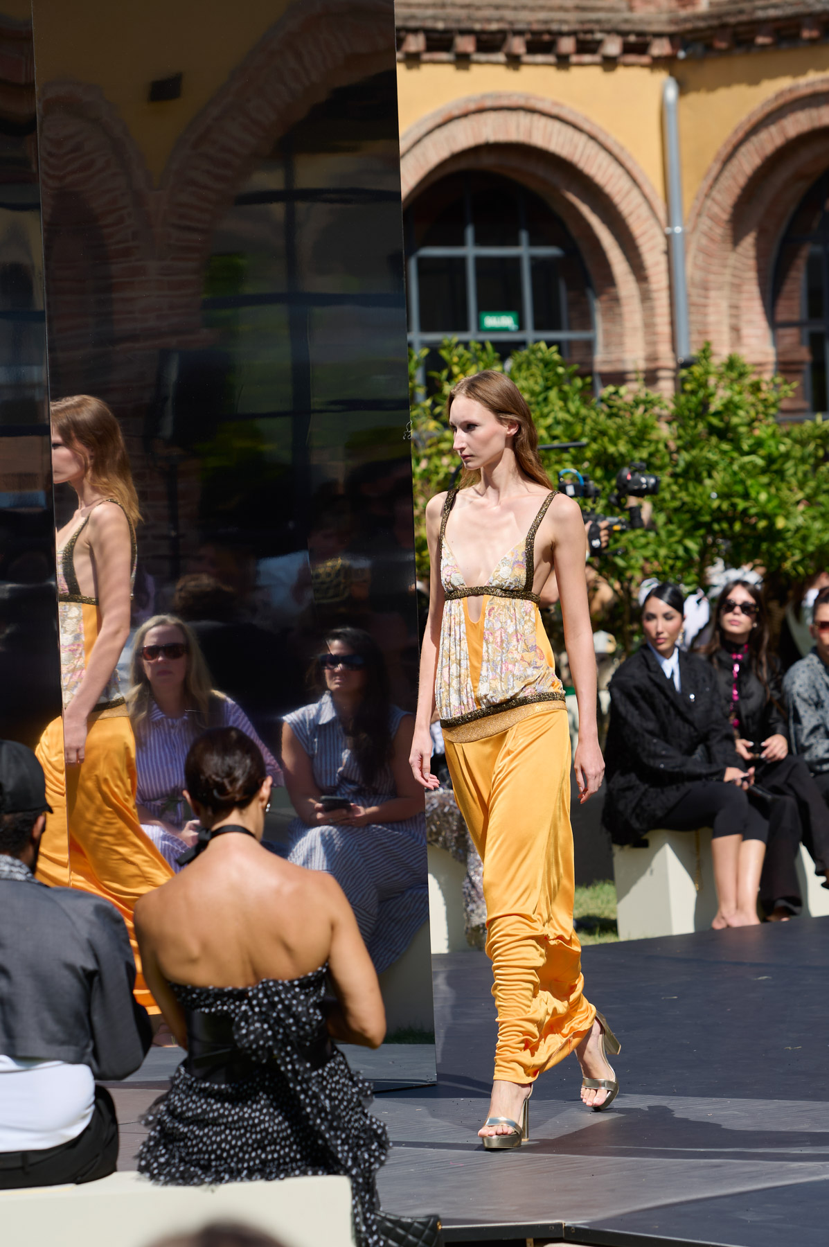 web-custo-barcelona-mbfwm-0926-acme-pablopaniagua-0926-0004