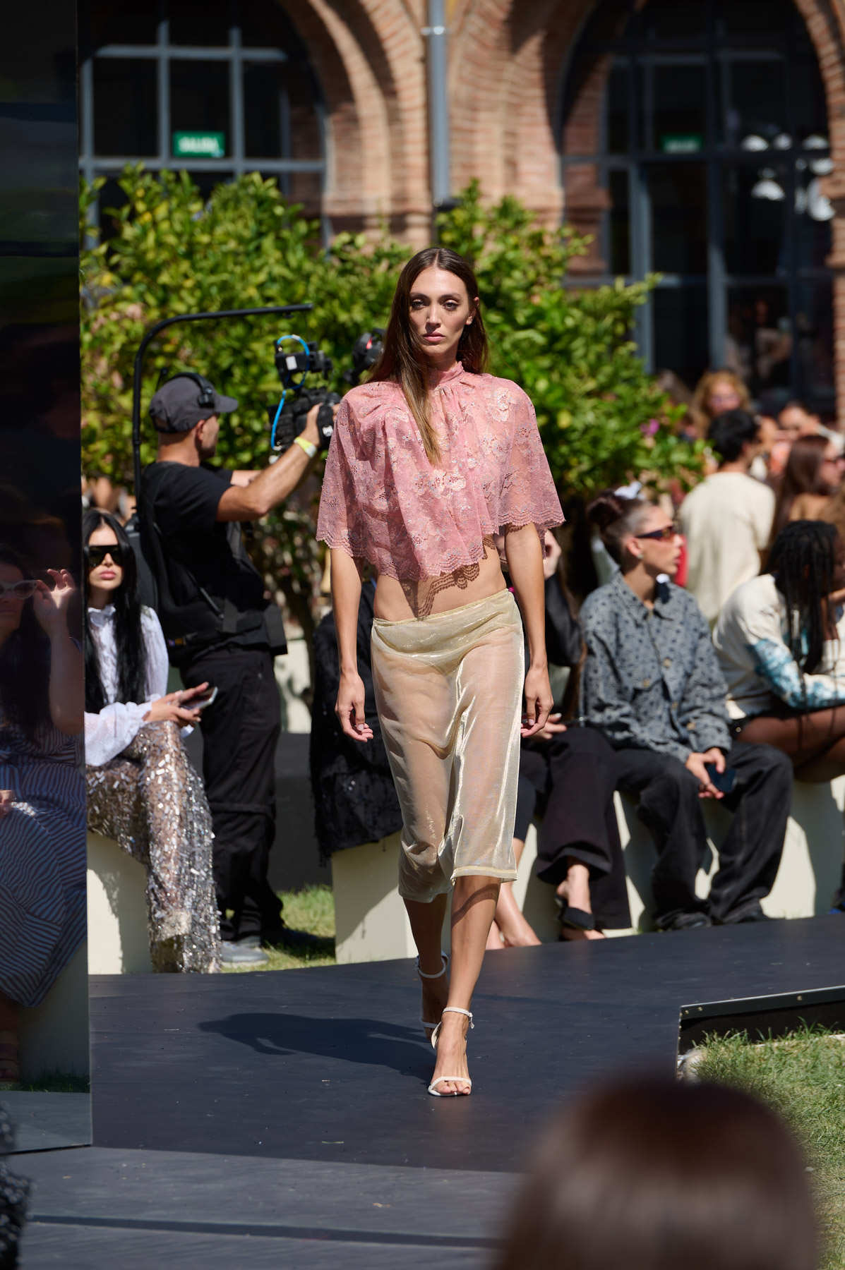 web-custo-barcelona-mbfwm-0926-acme-pablopaniagua-0926-0016
