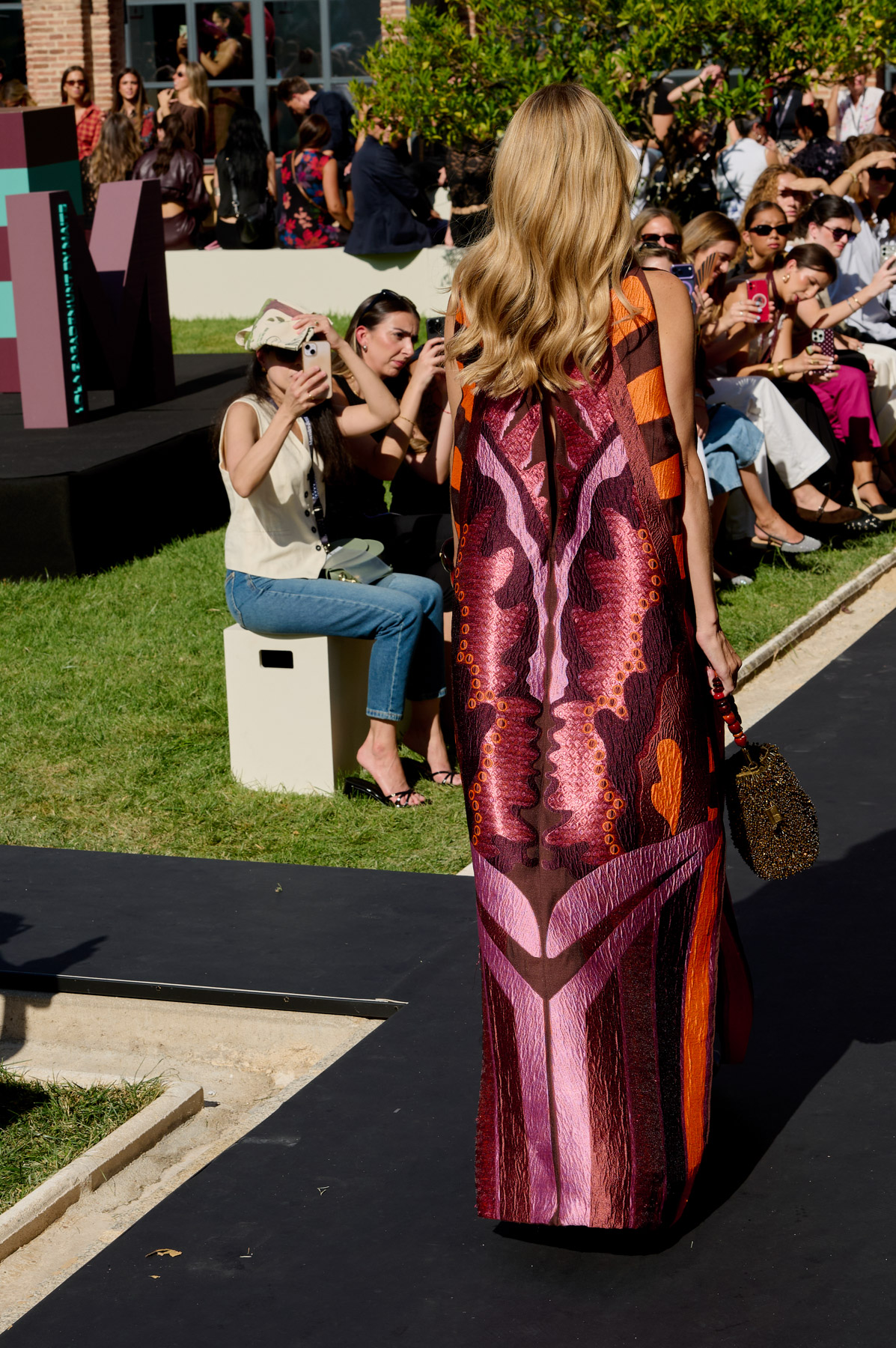 web-lola-casademunt-by-maite-mbfwm-0926-0019