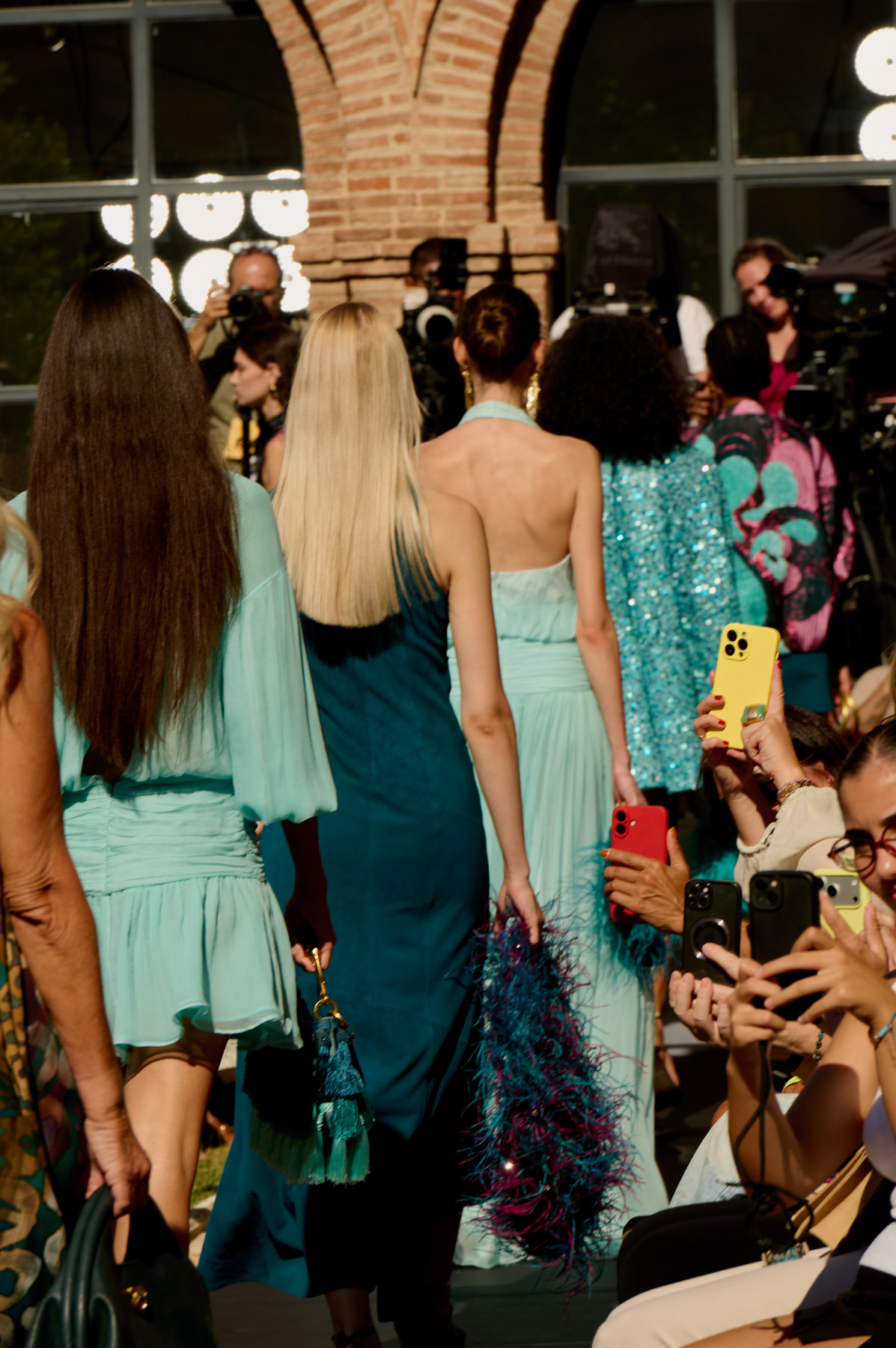 web-lola-casademunt-by-maite-mbfwm-0926-0042